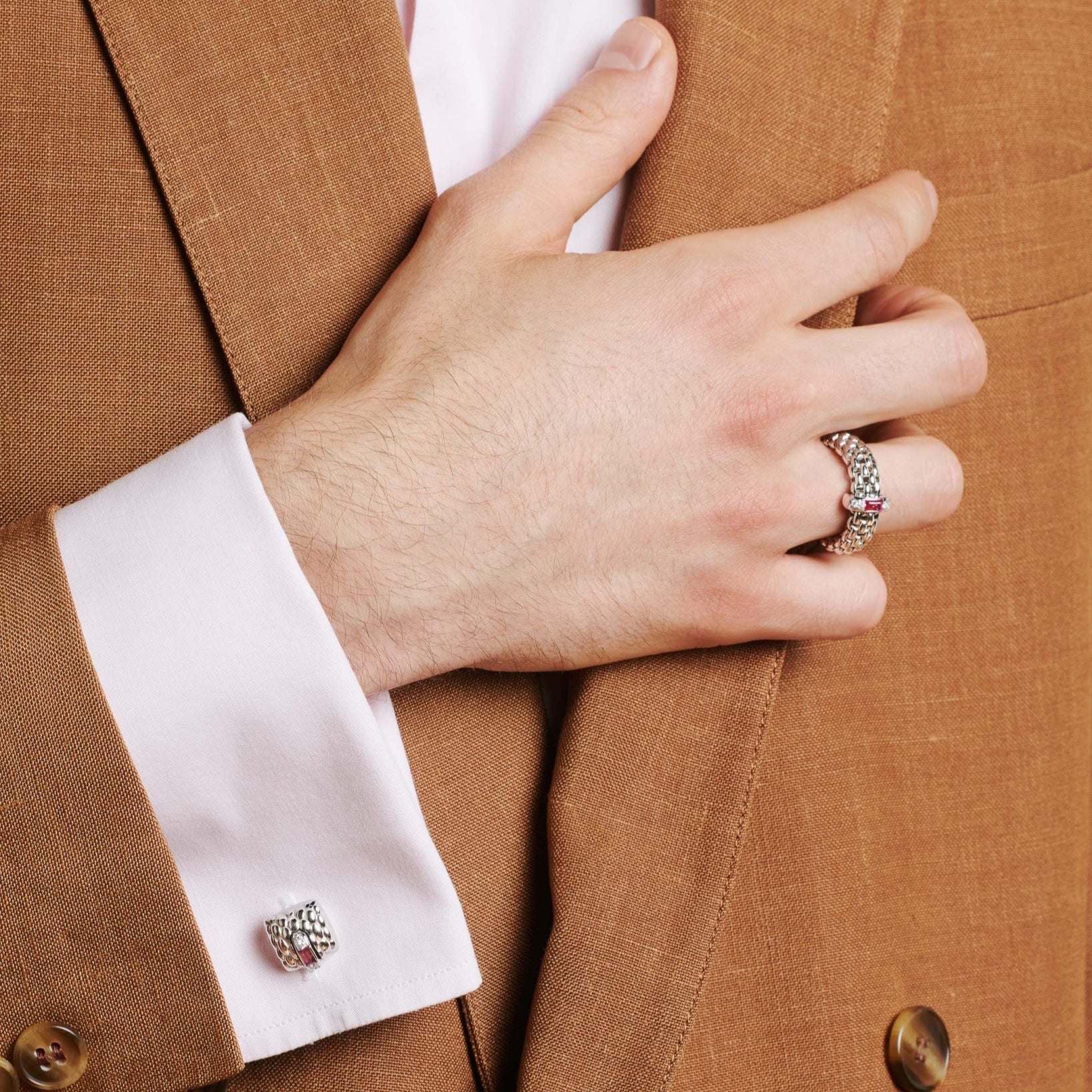 FOPE VENDOME 18K Gold Ring with White Diamonds and Ruby - 0.04 carats - Jackson Hole Jewelry Company