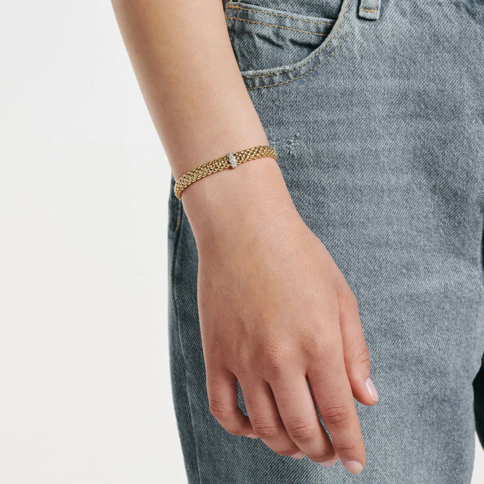 FOPE VENDOME 18K Gold Flex’it Bracelet with White Diamonds - 0.10 carats - Jackson Hole Jewelry Company