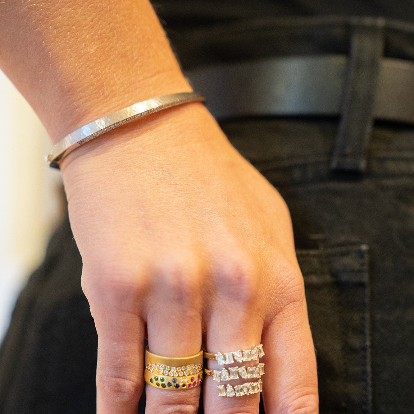 VENDORAFA 18K WHITE GOLD MEDIUM BRACELET WITH DIAMONDS - Jackson Hole Jewelry Company