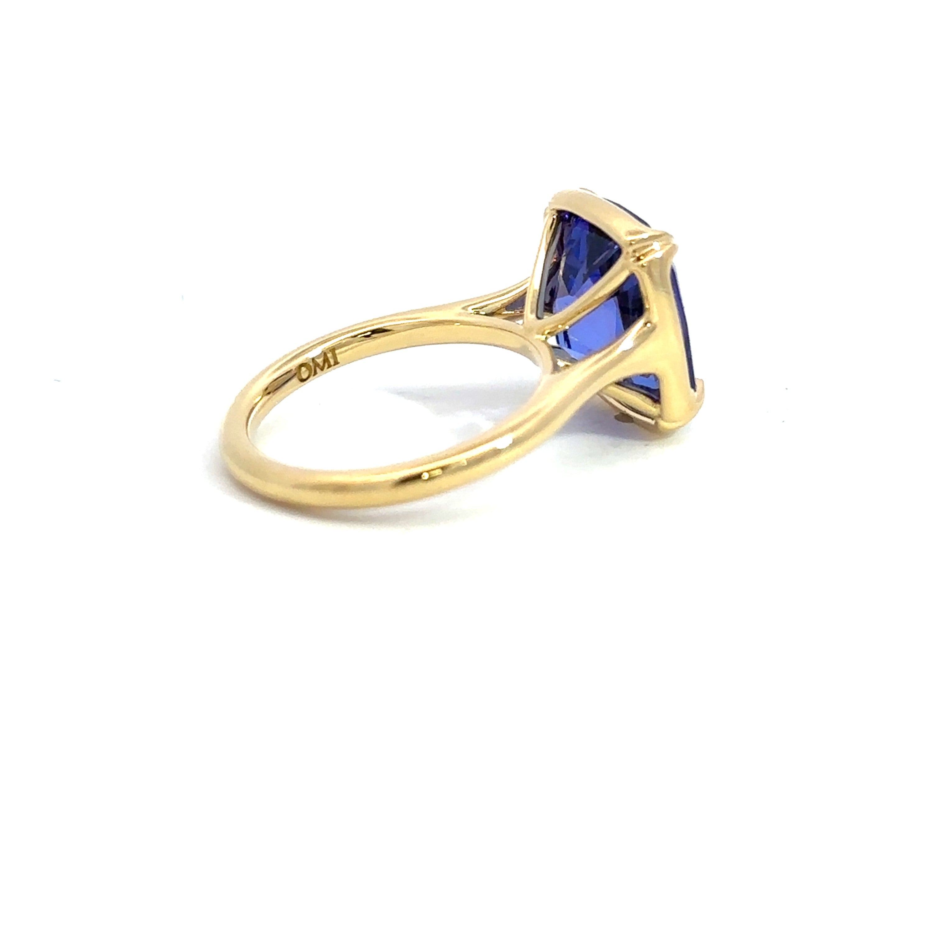 Omi Privé - Tanzanite Ring in 18K Yellow Gold - Jackson Hole Jewelry Company