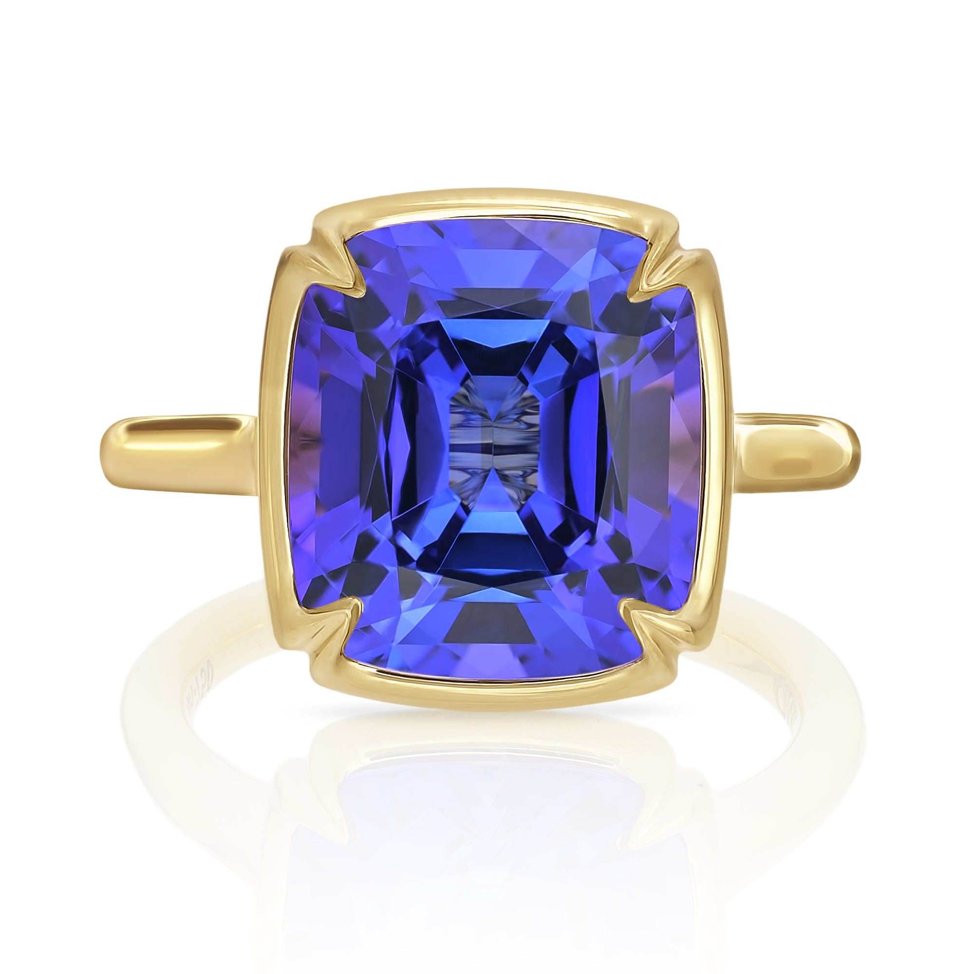 Omi Privé - Tanzanite Ring in 18K Yellow Gold - Jackson Hole Jewelry Company