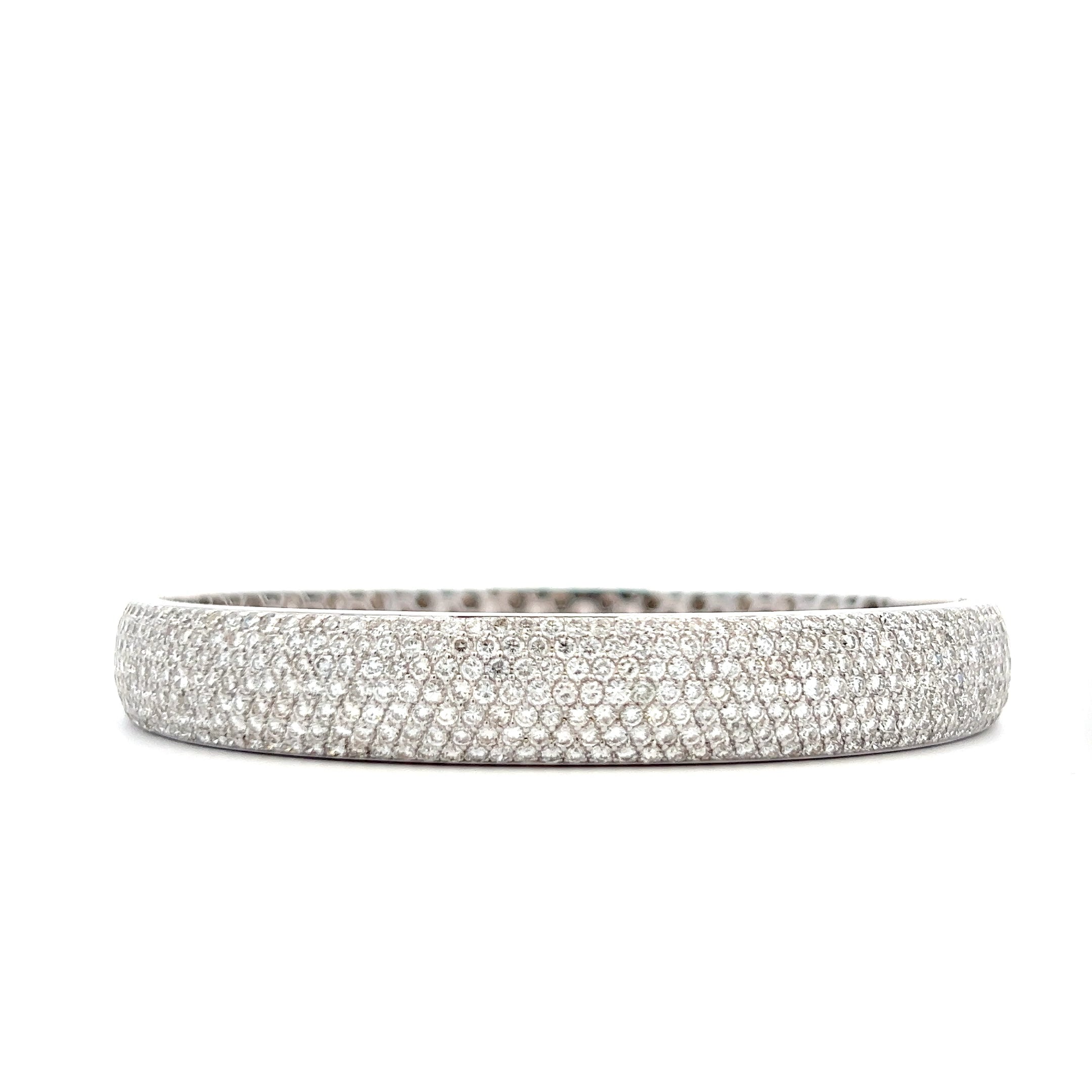 18K WHITE GOLD BANGLE BRACELET WITH DIAMONDS - Jackson Hole Jewelry Company