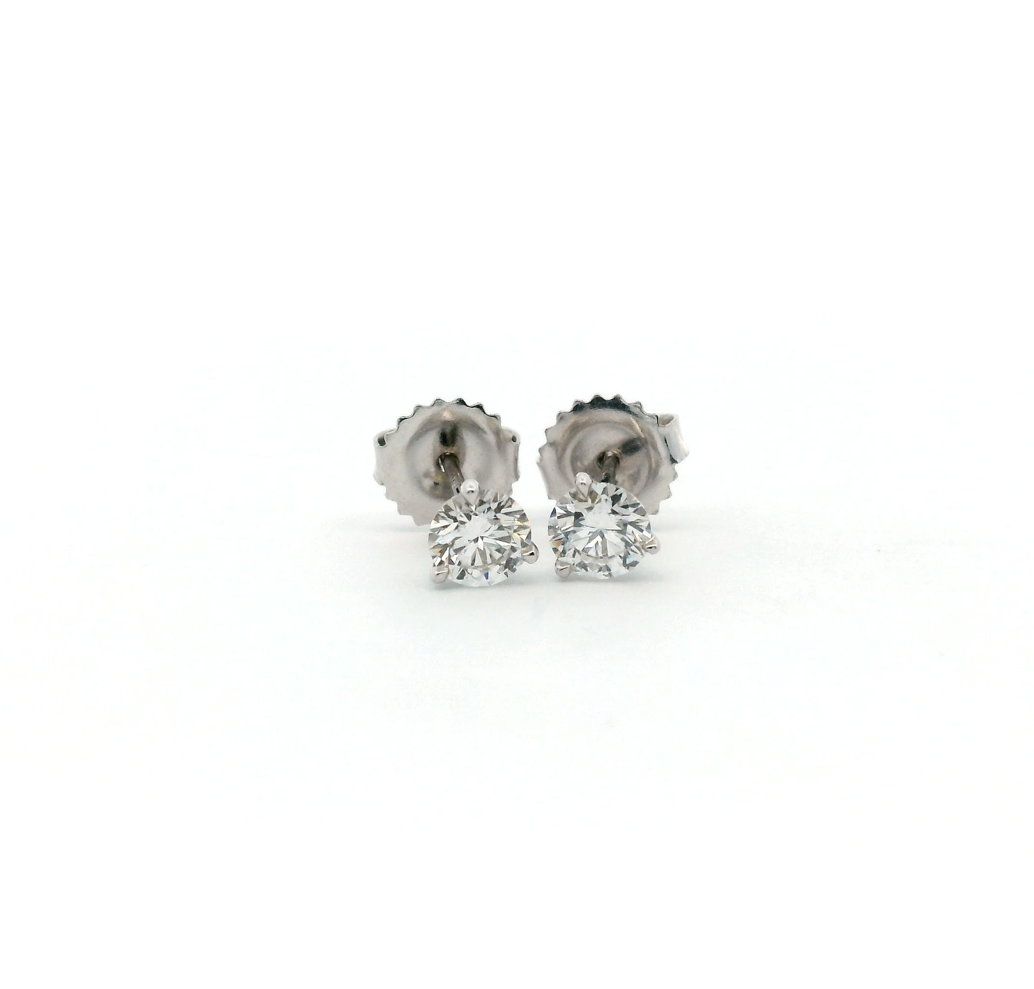18K WHITE GOLD .70CTTW F VS1/VS2 MARTINI DIAMOND STUDS - Jackson Hole Jewelry Company