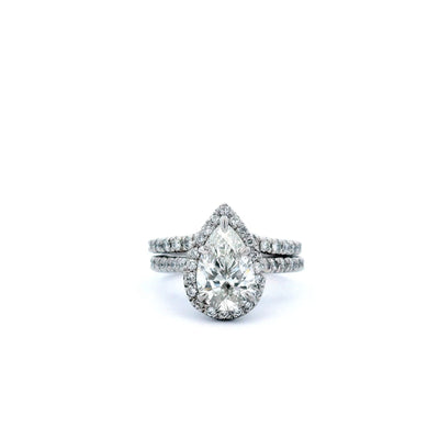 Pear Shaped Diamond Solitaire with V-Shaped Diamond Band (Two Ring Set) - Jackson Hole Jewelry Company