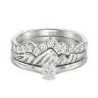 Le PeTeton Oval Cut Diamond Solitaire Engagement Trio Stack Rings in 18K Gold - Jackson Hole Jewelry Company