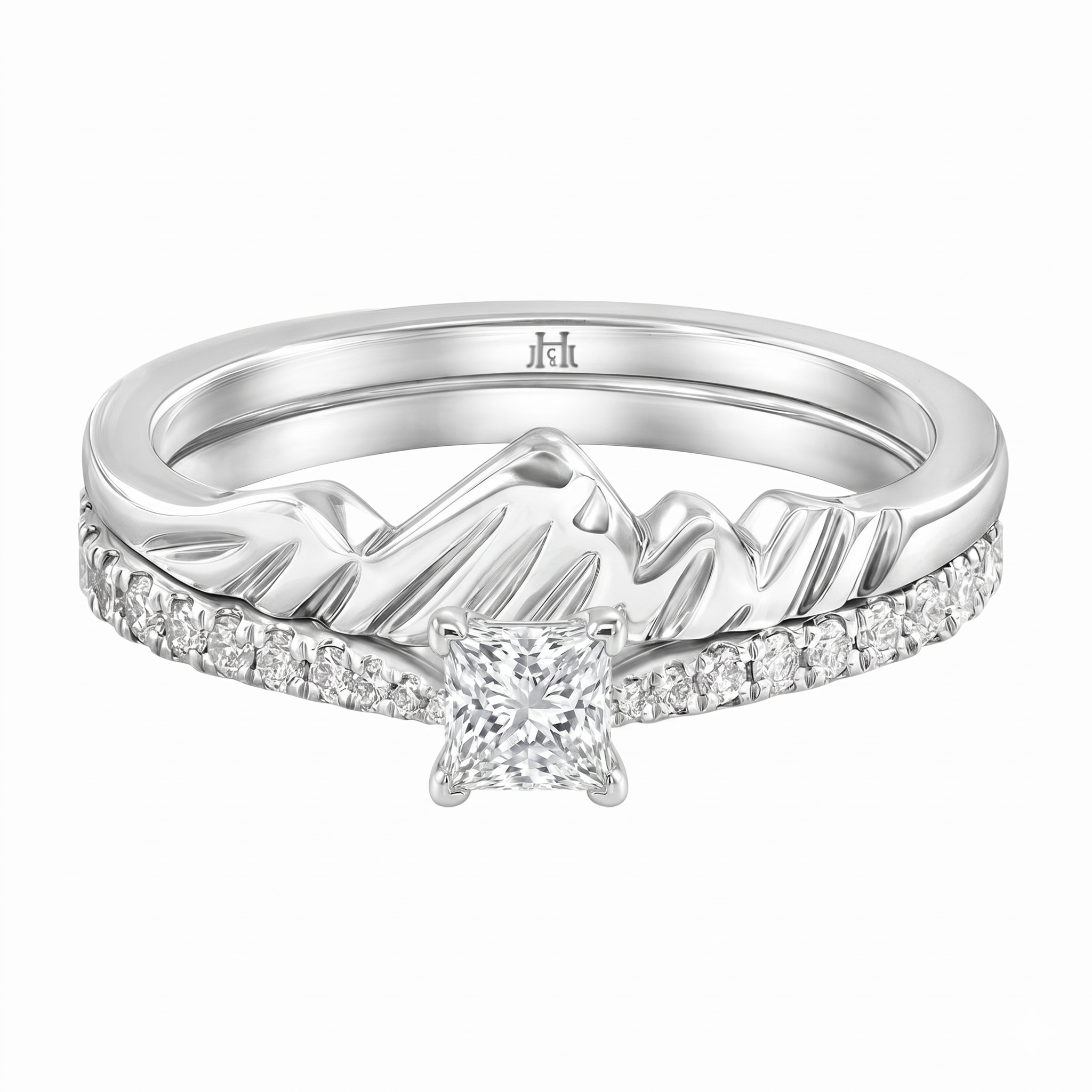 Le PeTeton Round French Cut Diamond Solitaire Engagement Dúo Stack Rings with Pavé Set in 18K Gold (Copy) - Jackson Hole Jewelry Company