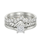 Le PeTeton Princess Cut Diamond Solitaire Engagement Trio Stack Rings in 18K Gold - Jackson Hole Jewelry Company