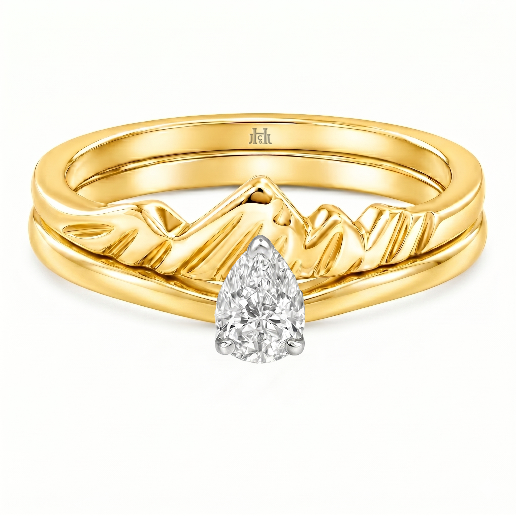 Le PeTeton Pear Shape Cut Diamond Solitaire Engagement Dúo Stack Rings in 18K Gold - Jackson Hole Jewelry Company