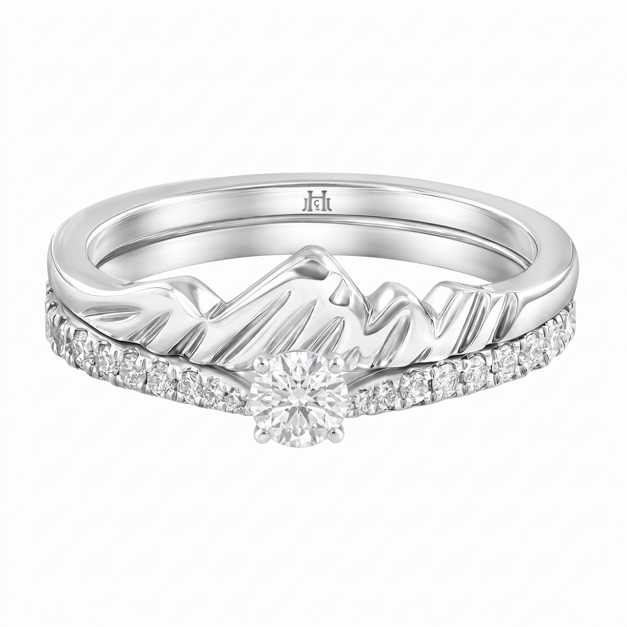 Le PeTeton Round French Cut Diamond Solitaire Engagement Dúo Stack Rings with Pavé Set in 18K Gold - Jackson Hole Jewelry Company