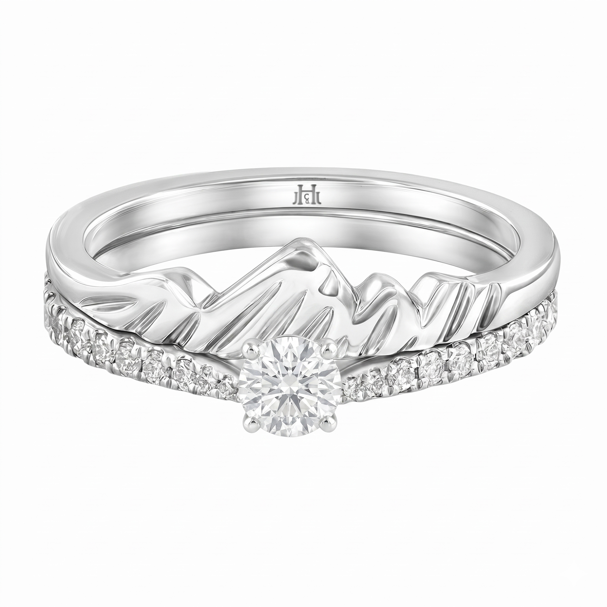 Le PeTeton Round French Cut Diamond Solitaire Engagement Dúo Stack Rings with Pavé Set in 18K Gold - Jackson Hole Jewelry Company