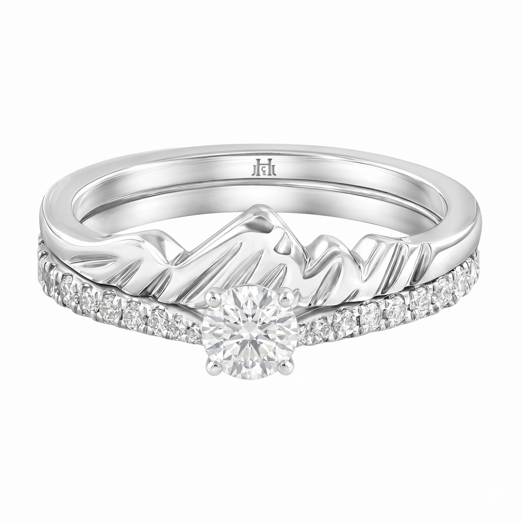 Le PeTeton Round French Cut Diamond Solitaire Engagement Dúo Stack Rings with Pavé Set in 18K Gold - Jackson Hole Jewelry Company