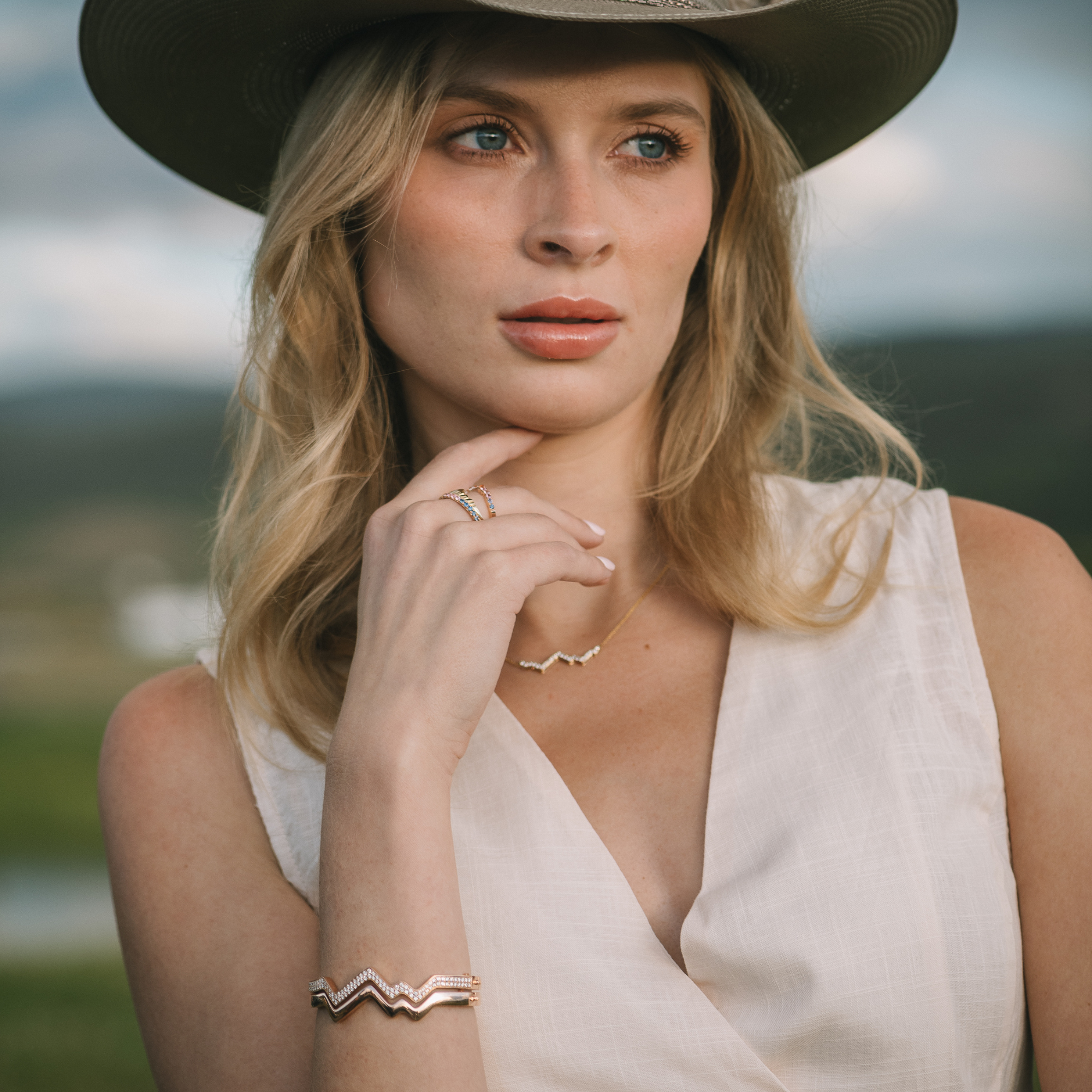 Hinged Teton Diamond Outline Stacking Bracelet in 18K Rose Gold - Jackson Hole Jewelry Company