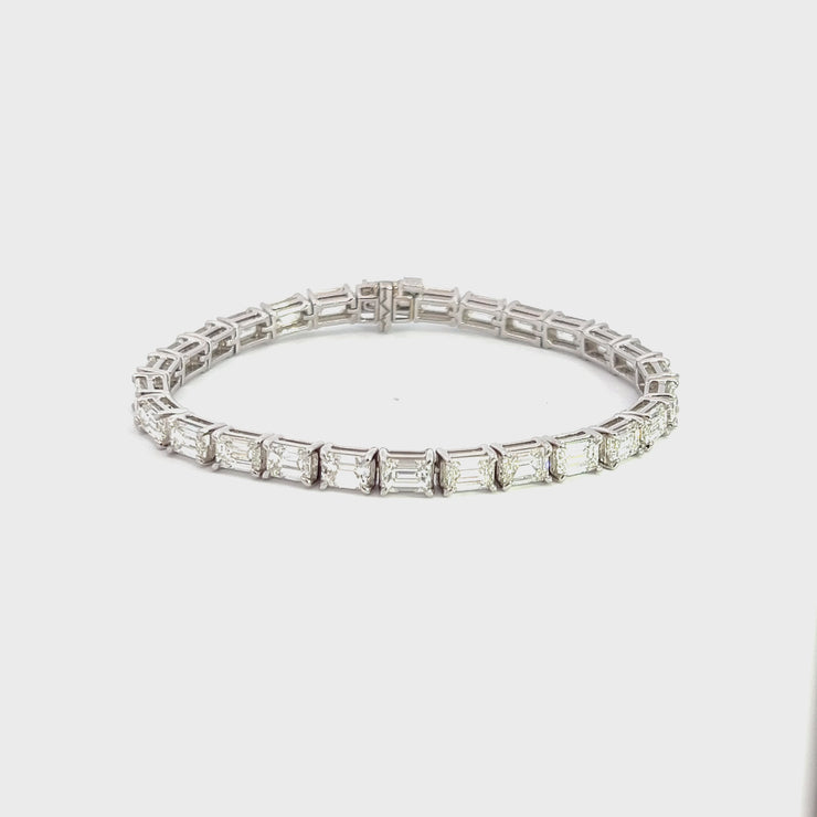 EMERALD CUT DIAMOND TENNIS BRACELET